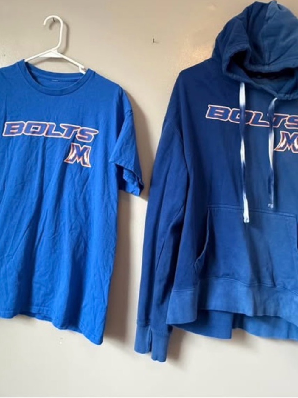 Sportswear Mid Michigan Bolts T-Shirt and Hoodie Set Size XL